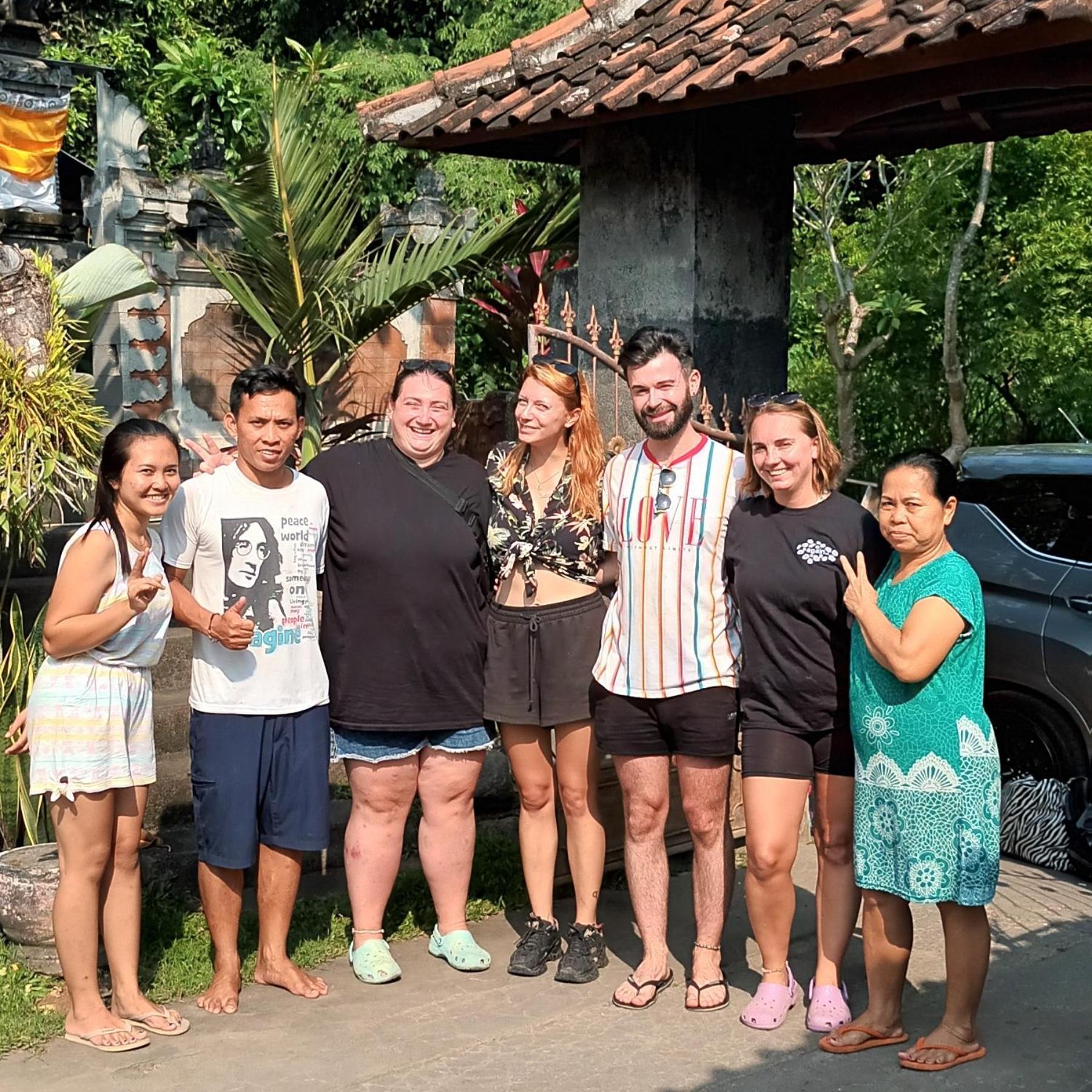 Hostel Family