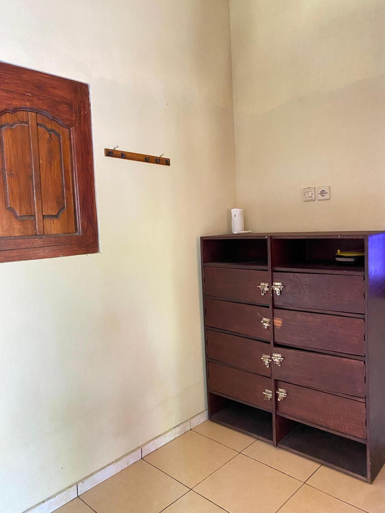 Family Hostel *